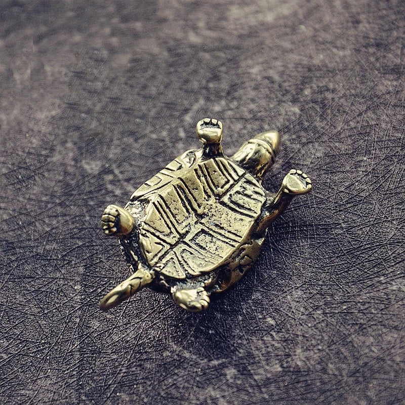 Retro Brass Tortoise Ornament Statue Metal Animal Sculpture Home Office Decoration Ornament Tea Pet Crafts